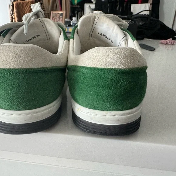 Chanel 2023 sneakers - Picture 3 of 6